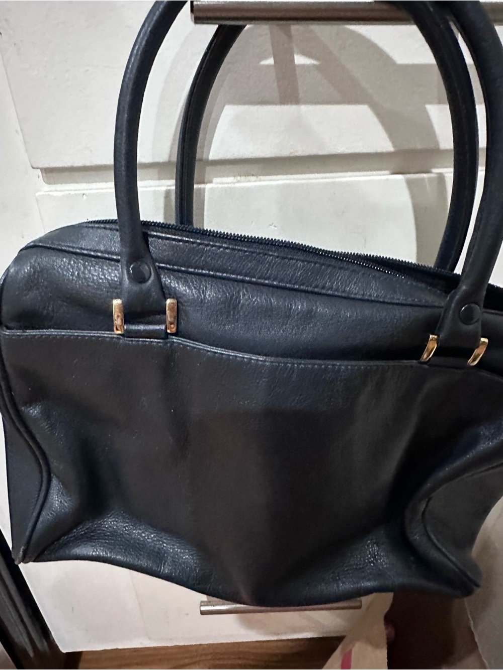 Vintage Classic Leather Bag - Elegant Everyday Style